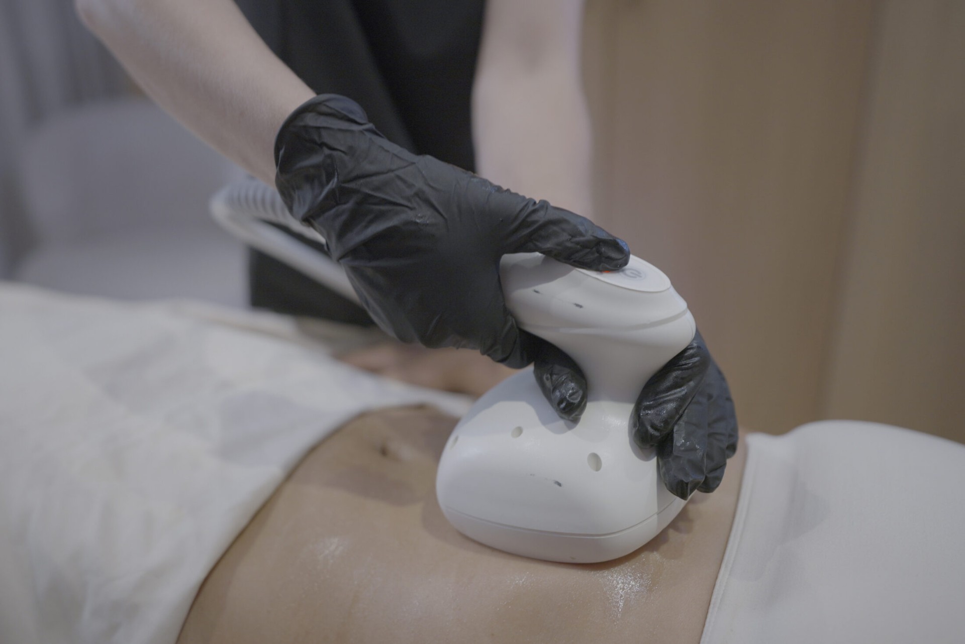 T-Shape 2 treatment applicator for body sculpting